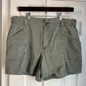 Old Navy shorts